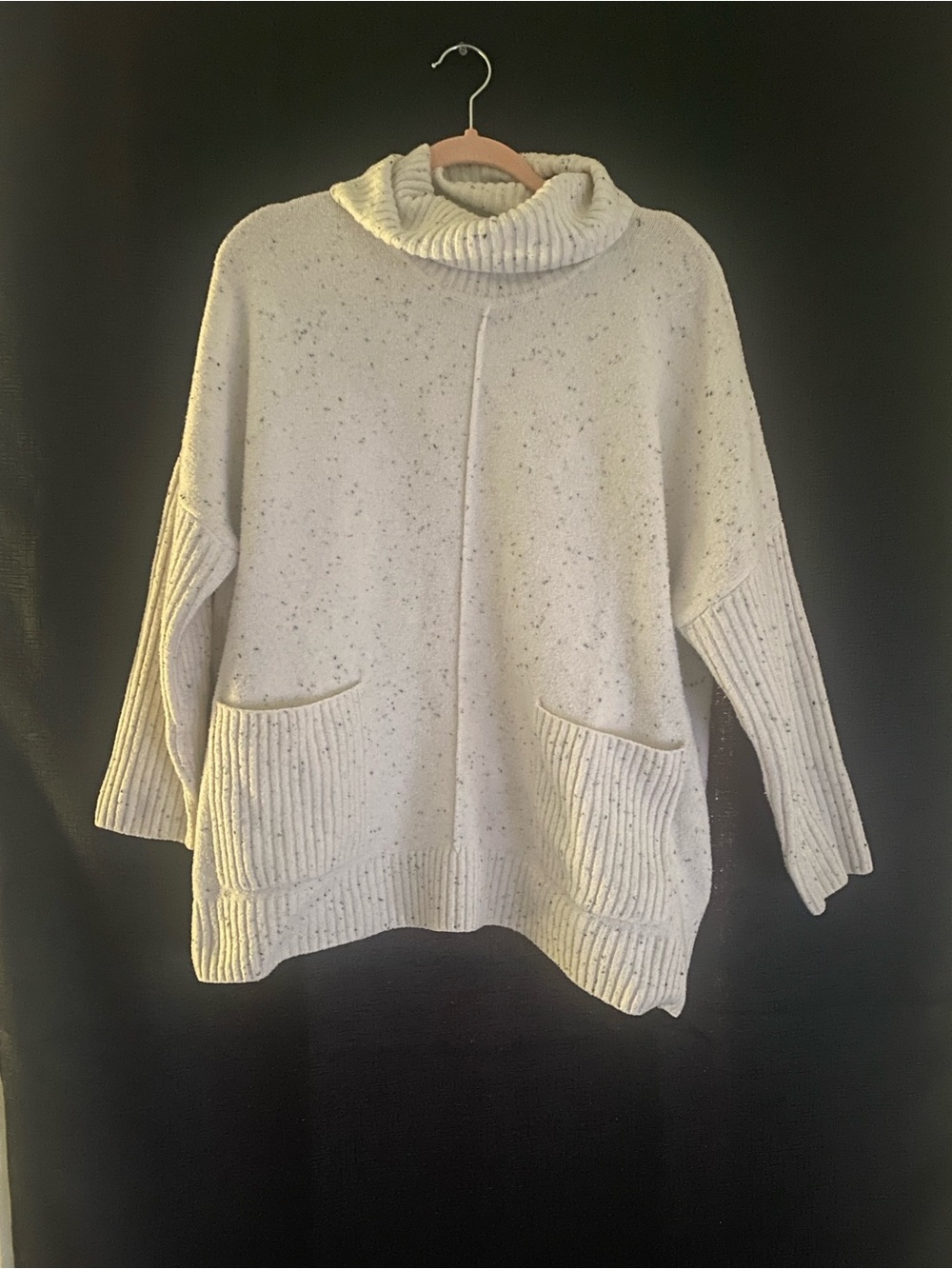Madison Grey - Cozy Speckled Turtleneck Pocket Sweater - Cream & Gray size XL